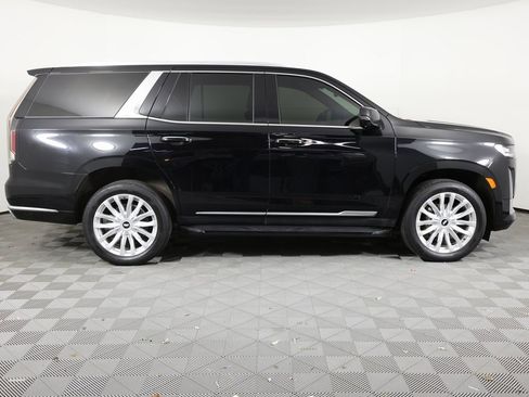 Used 2023 Cadillac Escalade Luxury image 4