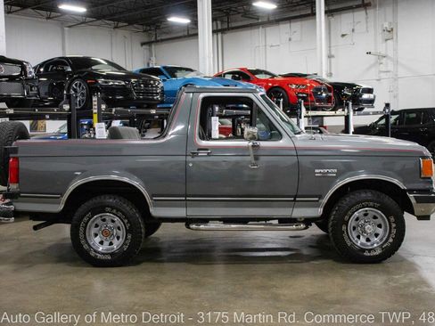 Used 1990 Ford Bronco image 9