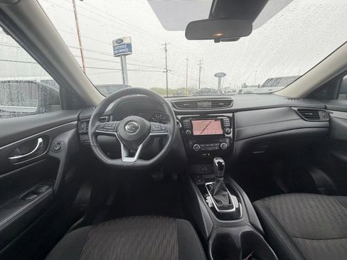 Used 2020 Nissan Rogue SV w/ Premium Package FWD image 14