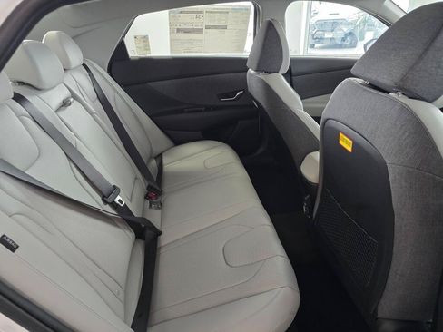 New 2026 Hyundai Elantra Limited FWD image 37