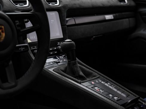 Used 2024 Porsche 718 Cayman GT4 RS image 46