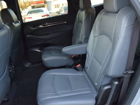 Used 2022 Buick Enclave Premium image 37