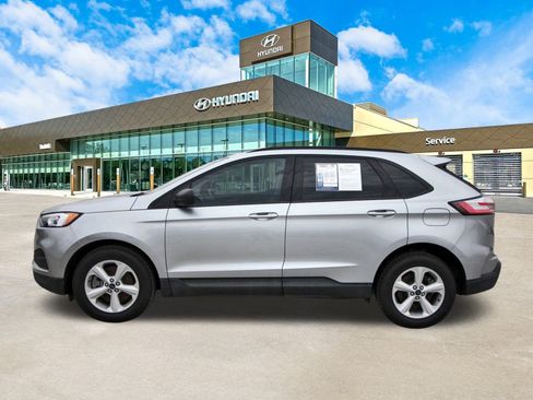 Used 2022 Ford Edge SE image 9
