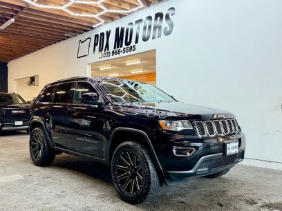 Used 2021 Jeep Grand Cherokee Laredo