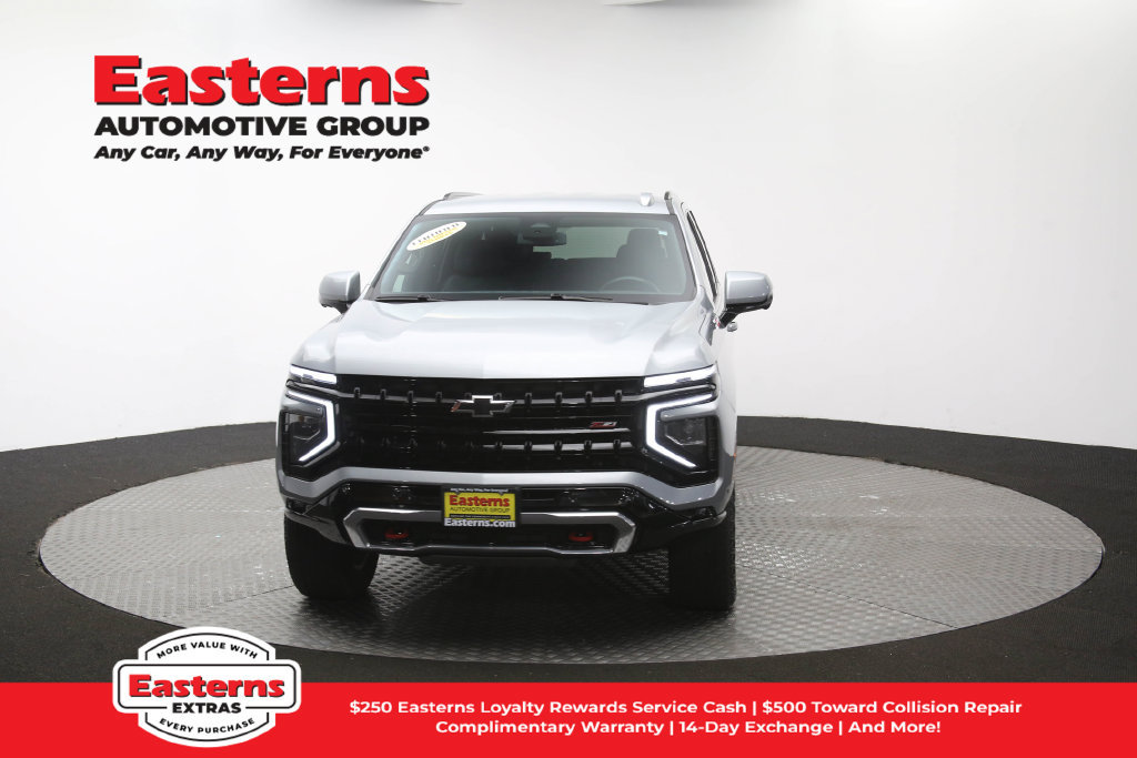 Used 2025 Chevrolet Suburban Z71 AWD/4WD image 58