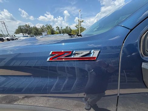 Used 2021 Chevrolet Silverado 2500 LTZ w/ LTZ Premium Package AWD/4WD image 10