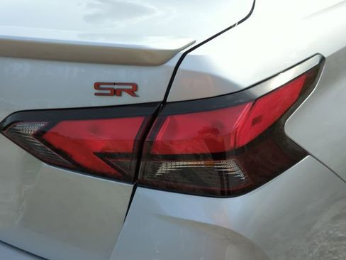 New 2025 Nissan Versa SR w/ Trunk Package FWD image 11