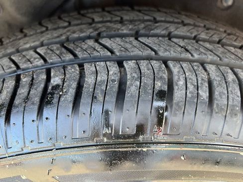 Used 2021 Toyota Sienna LE image 10