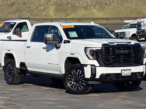 Used 2024 GMC Sierra 2500 Denali Ultimate image 2