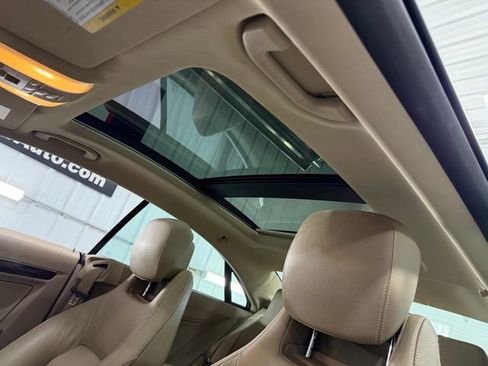 Used 2012 Mercedes-Benz E 350 4MATIC Coupe image 16