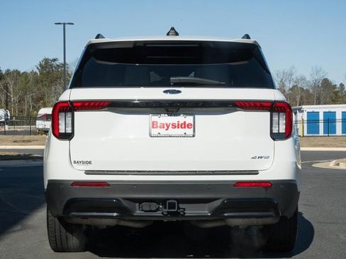 Used 2025 Ford Explorer ST-Line w/ ST-Line Street Pack image 6