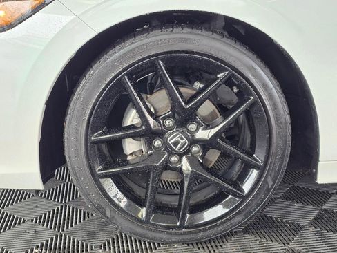 Used 2023 Honda Civic Sport image 11