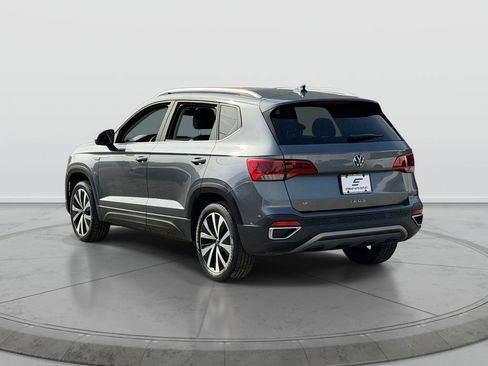 Used 2023 Volkswagen Taos SE image 5