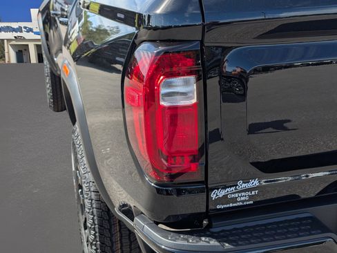 New 2026 GMC Canyon Elevation w/ Convenience Package image 11