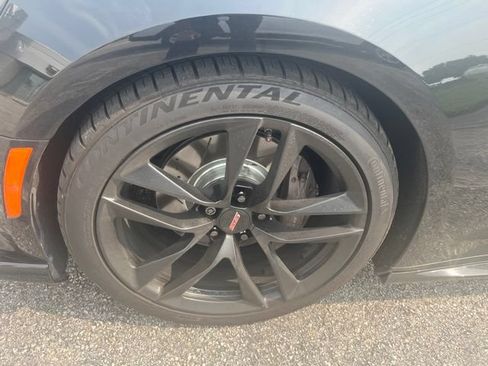 Used 2018 Chevrolet Camaro SS RWD image 3