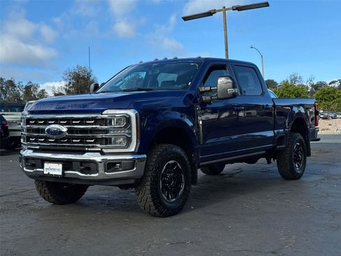 Used 2026 Ford F250 Lariat w/ Tremor Off-Road Package image 4