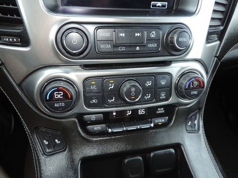 Used 2020 Chevrolet Tahoe LT w/ Luxury Package image 27