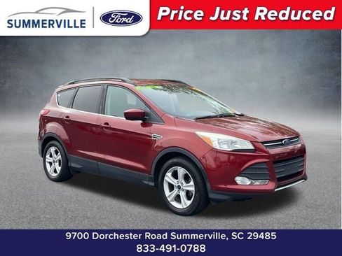 Used 2016 Ford Escape SE w/ Equipment Group 201A image 1