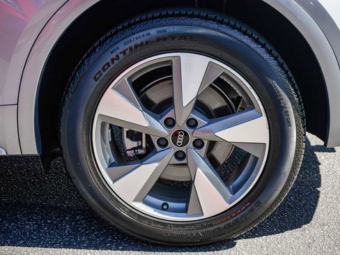 Used 2023 Audi Q5 Premium Plus w/ Premium Plus Package image 10