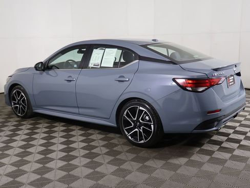 Used 2024 Nissan Sentra SR FWD image 12