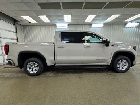New 2026 GMC Sierra 1500 SLE w/ Preferred Package AWD/4WD image 5