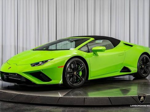 Used 2021 Lamborghini Huracan EVO RWD image 8