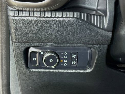 Used 2025 Ford Ranger XLT AWD/4WD image 12