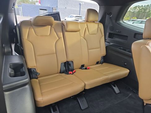 Used 2022 Kia Telluride SX w/ Towing Package image 14