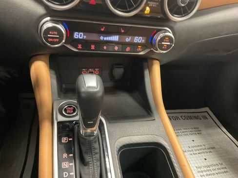Used 2021 Nissan Sentra SV w/ SV Premium Package FWD image 16