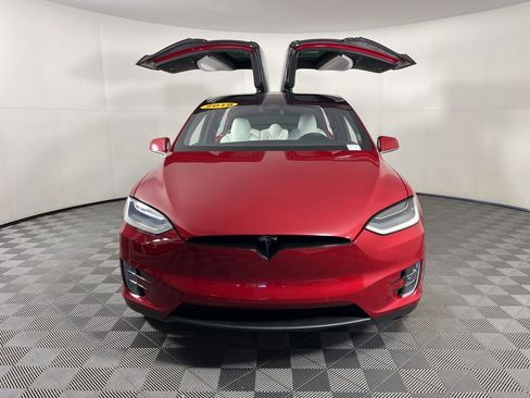 Used 2019 Tesla Model X Long Range image 39