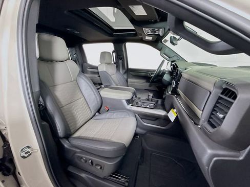 New 2026 Chevrolet Silverado 1500 ZR2 AWD/4WD image 32