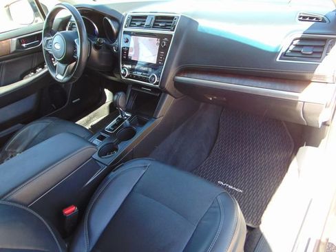 Used 2019 Subaru Outback 2.5i Limited image 26