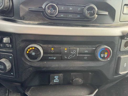 Used 2023 Ford F150 XLT w/ Trailer Tow Package image 17