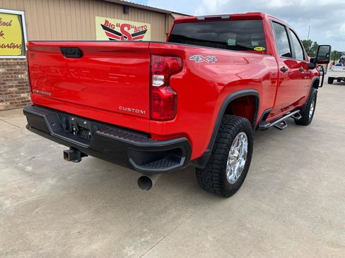 Used 2022 Chevrolet Silverado 2500 Custom w/ Custom Value Package AWD/4WD image 2