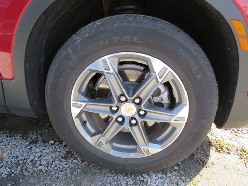 Used 2023 Chevrolet Blazer LT w/ Driver Confidence Package image 8