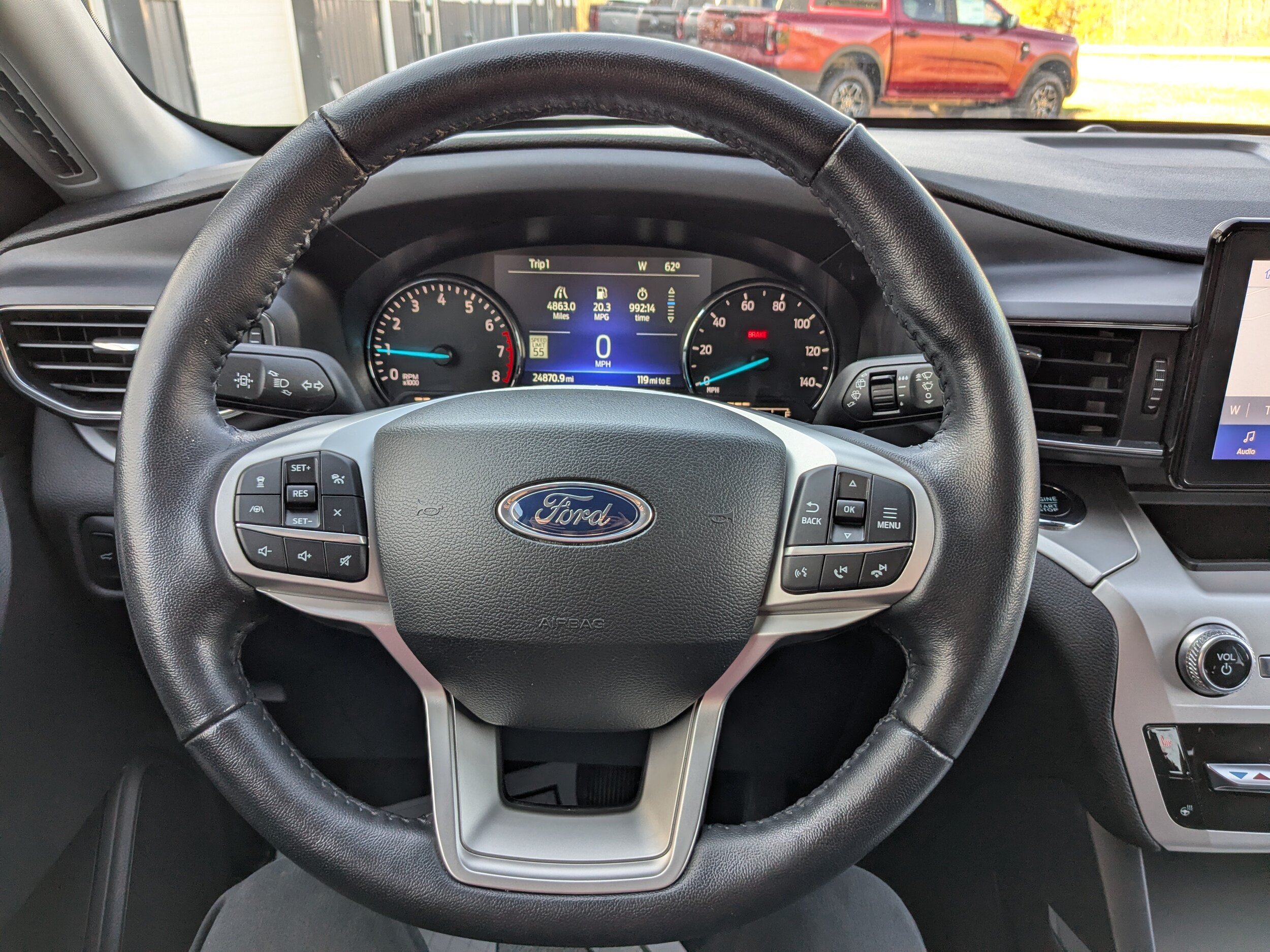 Used 2022 Ford Explorer XLT w/ Equipment Group 202A AWD/4WD image 22