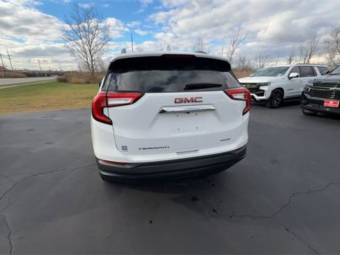 Used 2022 GMC Terrain SLE w/ Driver Convenience Package image 7