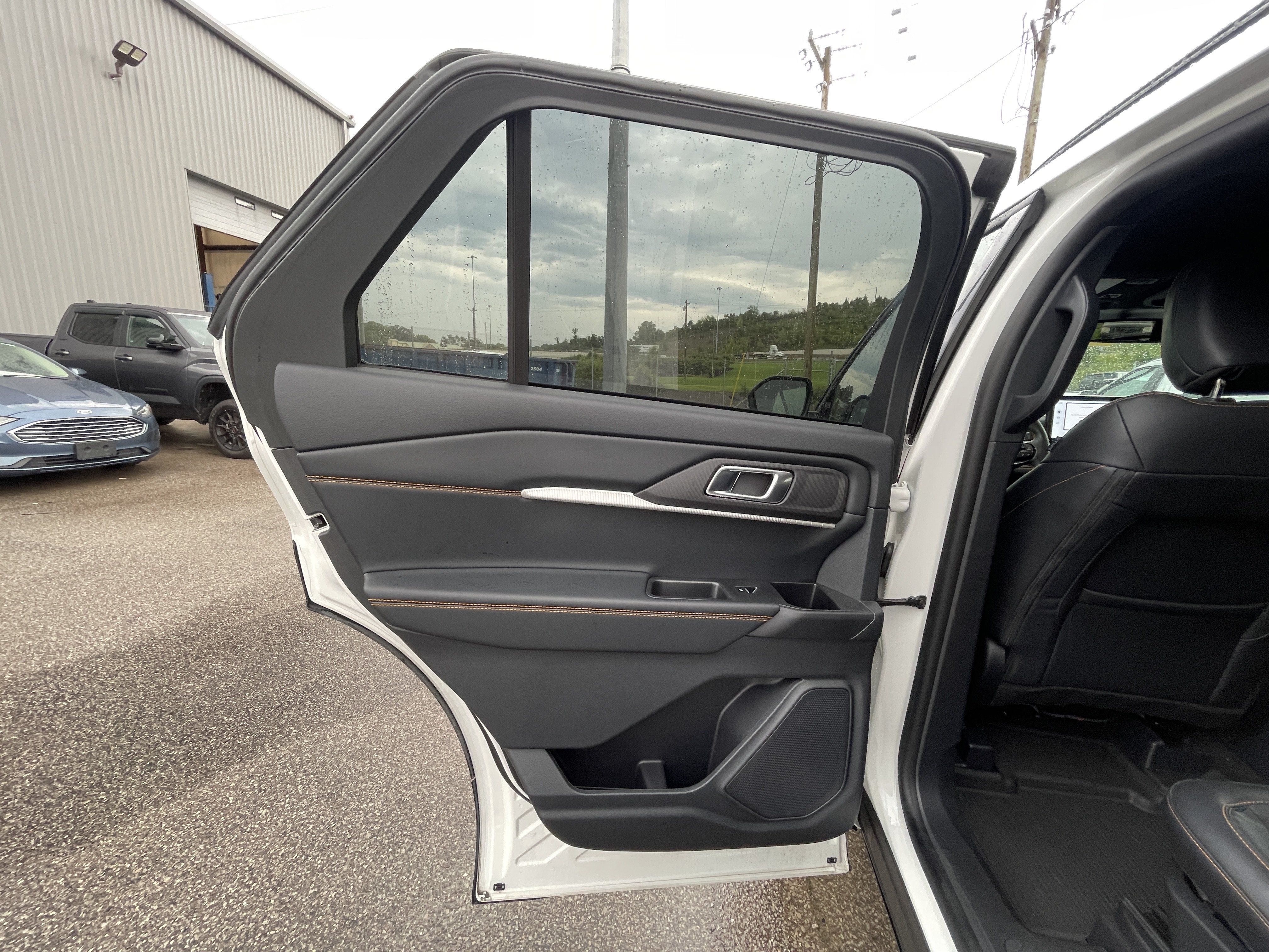 Used 2026 Ford Explorer Tremor w/ Tremor Convenience Package AWD/4WD image 25