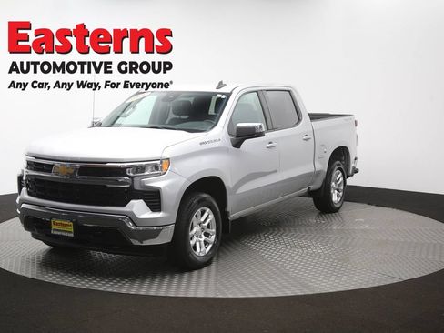 Used 2022 Chevrolet Silverado 1500 LT AWD/4WD image 57