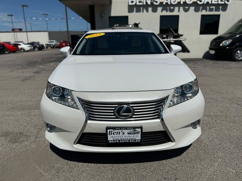 Used 2015 Lexus ES 350 w/ Premium Package FWD image 3