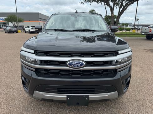 Certified 2023 Ford Expedition XLT RWD image 6