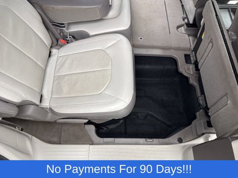 Used 2017 Chrysler Pacifica Touring-L image 36