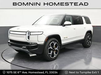 Used 2024 Rivian R1S Adventure AWD/4WD video 1