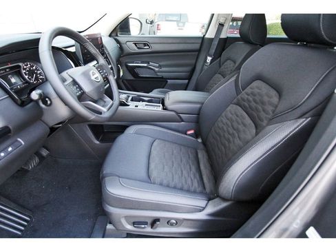 New 2026 Nissan Pathfinder SV FWD image 6