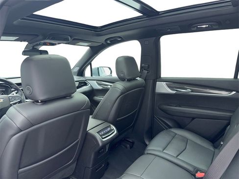 Used 2024 Cadillac XT6 Sport image 42