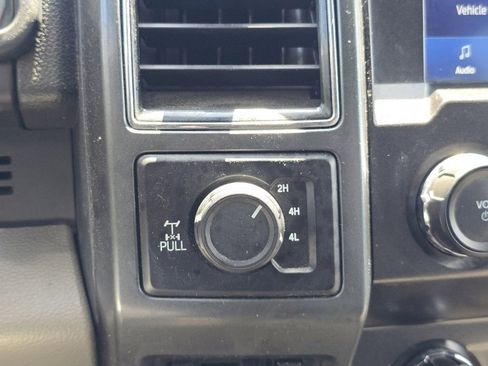 Used 2022 Ford F250 XLT w/ XLT Premium Package AWD/4WD image 30