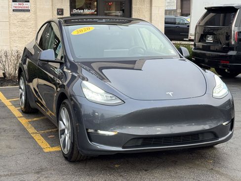 Used 2020 Tesla Model Y Long Range image 8