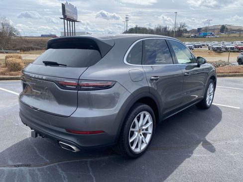 Used 2021 Porsche Cayenne AWD/4WD image 7