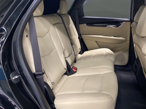 Used 2019 Cadillac XT5 AWD image 24
