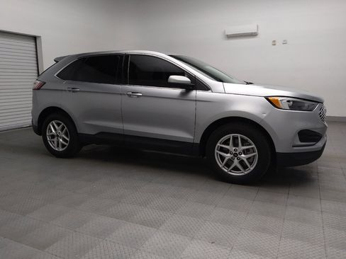 Used 2024 Ford Edge SEL image 11